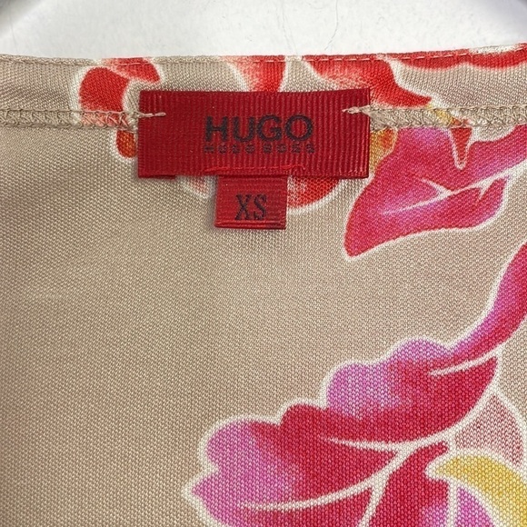 Y2K Hugo Boss 100% silk floral puff shoulder top - Picture 6 of 10